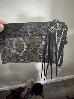 Stylish Black and Gray Snake-Print Wristlet Clutch